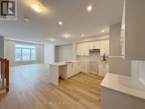 1061 Acoustic Wy in Ottawa, ON - Building Photo - Building Photo