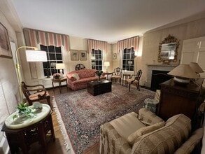 2 Louisburg Sq Unit #4/5 in Boston, MA - Foto de edificio - Building Photo