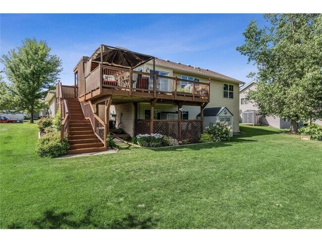 1101 Pioneer Trail SE in Cambridge, MN - Building Photo - Building Photo