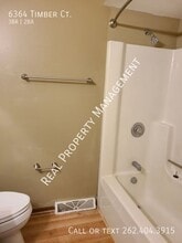 6364 Timber Ct in West Bend, WI - Building Photo - Building Photo