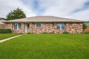 1309 Laredo Ln in Mesquite, TX - Building Photo