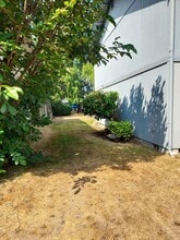 1308 6th Ave SW-Unit -1310 6th Ave. SW in Olympia, WA - Building Photo - Building Photo