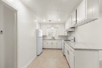 2015 Wycliffe Dr in Houston, TX - Building Photo - Building Photo