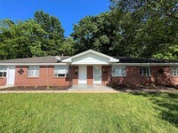 1306-1308 Federal Dr