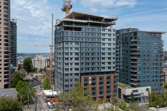 The Rise on Madison in Seattle, WA - Foto de edificio - Building Photo