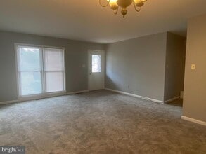 578 Welsh Dr in Ruther Glen, VA - Building Photo - Building Photo