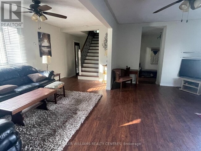 271 George Dr in Kawartha Lakes, ON - Building Photo - Building Photo