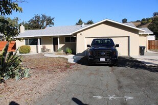 1611 Lawrence Rd in Danville, CA - Building Photo