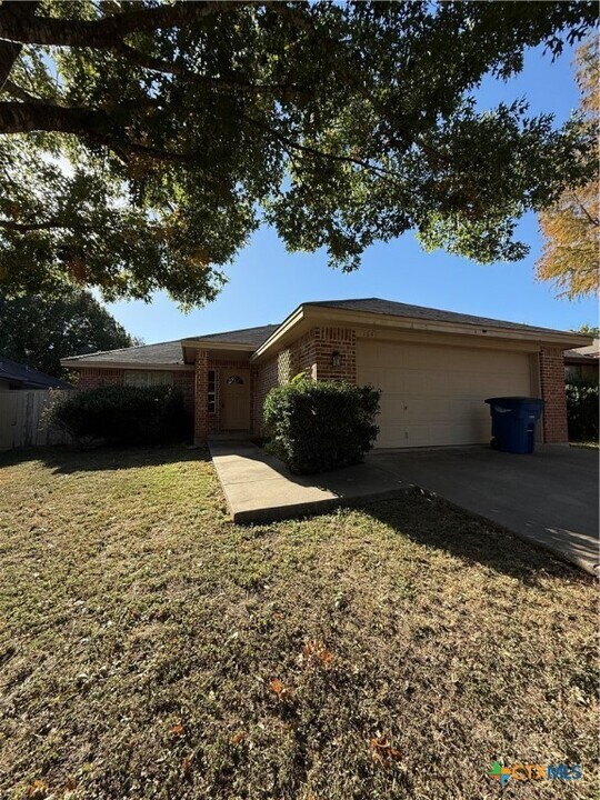1641 Kimberly Dawn Dr in New Braunfels, TX - Building Photo