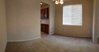 413 Roger Smith Dr in Newberg, OR - Building Photo - Building Photo