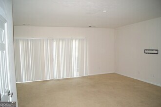 3017 Deerborne Ct in Atlanta, GA - Building Photo - Building Photo
