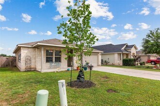 12717 Casting Dr in Manor, TX - Building Photo - Building Photo