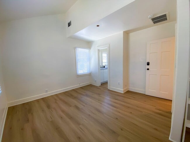 property at 125 W Micheltorena St