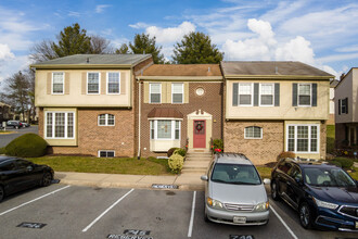 Oxford Crossing Condominium in Silver Spring, MD - Building Photo - Building Photo