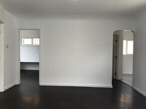 3926 W 28th St in Los Angeles, CA - Building Photo - Building Photo