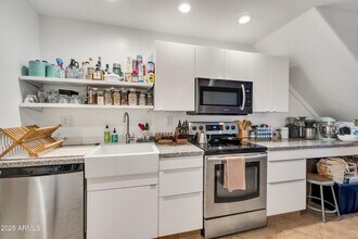 2021 S Granada Dr in Tempe, AZ - Building Photo - Building Photo