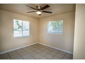 6916 Shady Grove Dr in San Antonio, TX - Building Photo - Building Photo