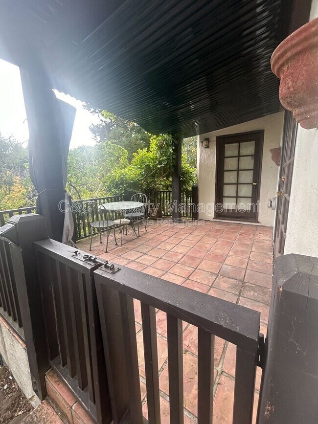 1194 Sterling Ave in Berkeley, CA - Building Photo - Building Photo