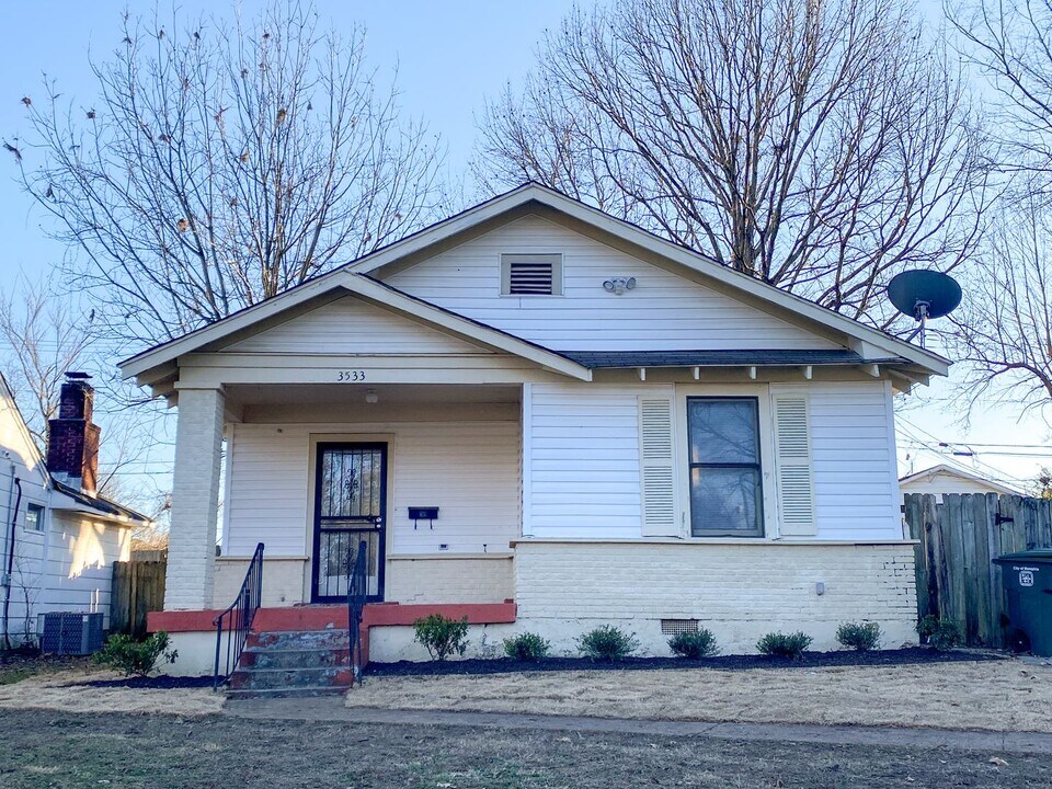 3533 Marion Ave in Memphis, TN - Foto de edificio