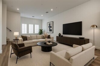 1715 Novela Wy in Dallas, TX - Foto de edificio - Building Photo