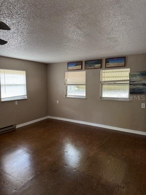18726 Aripeka Rd in Hudson, FL - Building Photo - Building Photo