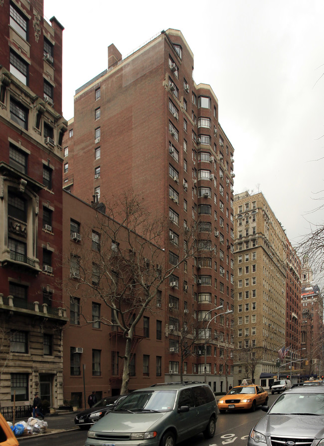 20 5th Avenue Apartments in New York, NY - Foto de edificio - Building Photo