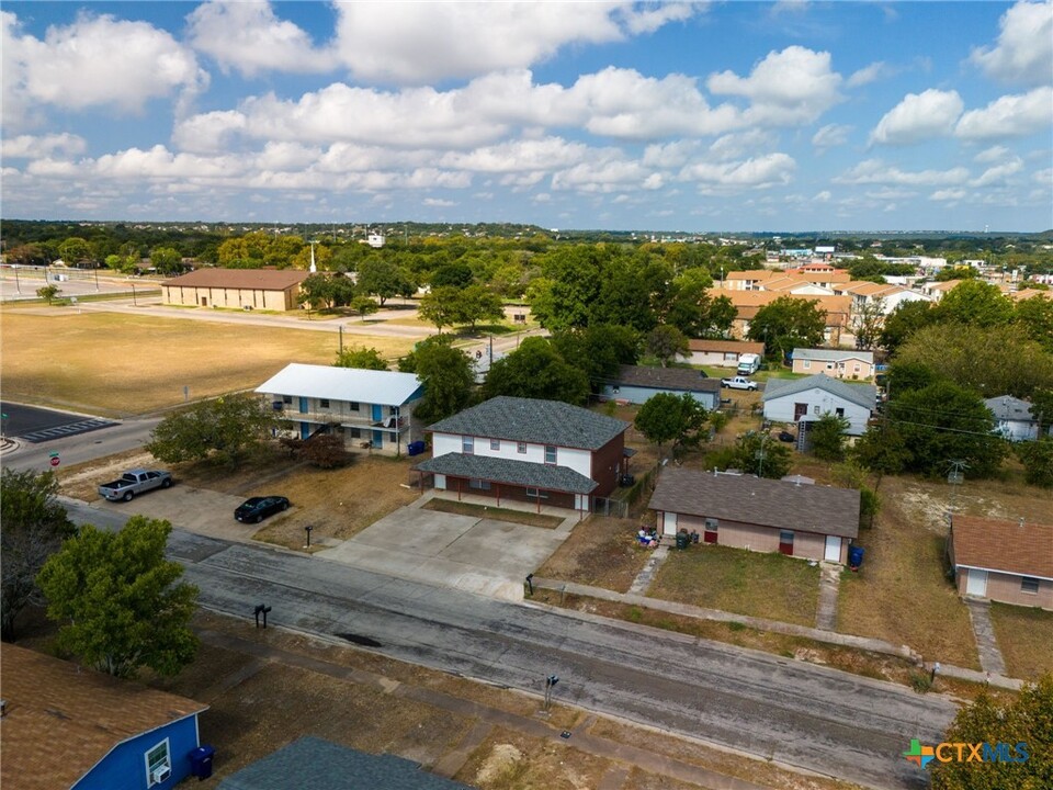 214 Marston Ave in Copperas Cove, TX - Building Photo