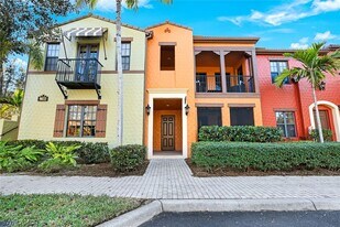 9072 Rialto St in Naples, FL - Building Photo