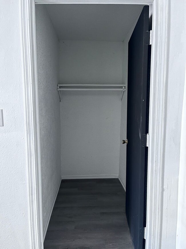 property at 1908 Arlington Ave