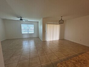 1123 SW 40th Terrace in Cape Coral, FL - Building Photo - Building Photo
