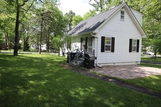 46 Midway Dr in Monroe, NY - Building Photo - Building Photo