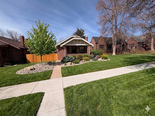 property at 1629 Fairfax St