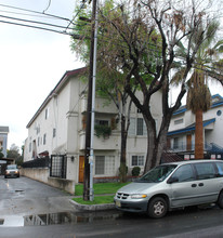 5248 Cartwright Ave in North Hollywood, CA - Building Photo - Building Photo