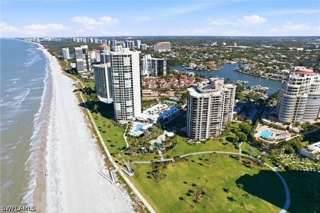 4551 Gulf Shore Blvd N