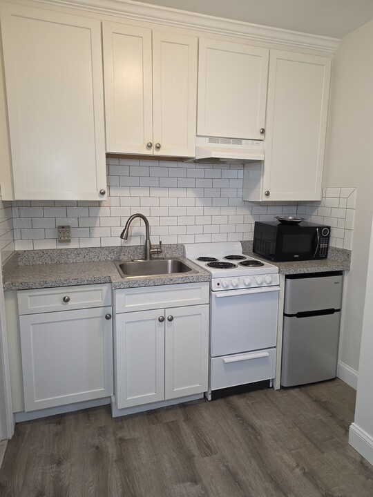 161 Union Ave, Unit 161 UNION AVE in Belleville, NJ - Building Photo