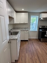 13 Center St, Unit 5 in Skowhegan, ME - Building Photo - Building Photo
