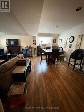 86 Peter St in Markham, ON - Building Photo - Building Photo