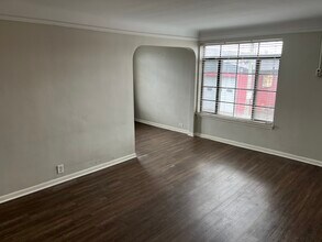 2900 Orchard Lake Rd, Unit 3 in Keego Harbor, MI - Building Photo - Building Photo