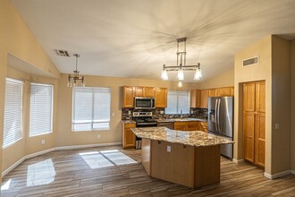 661 W Liberty Ln in Gilbert, AZ - Building Photo - Building Photo