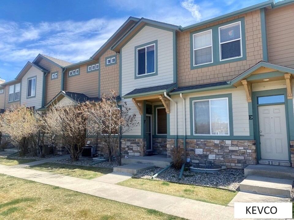 2851 Kansas Dr in Fort Collins, CO - Building Photo