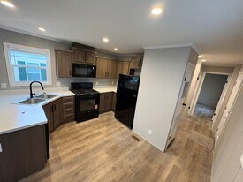 8907 Beechwood Dr in Kalamazoo, MI - Building Photo