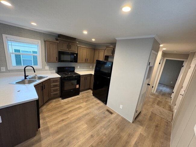 property at 8907 Beechwood Dr