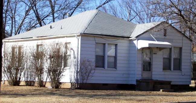 304 NW 16th St in Lawton, OK - Building Photo - Building Photo