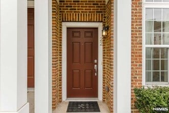 22 Veterans Dr in Wood Ridge, NJ - Building Photo - Building Photo