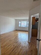 17 Valerie Dr in Yonkers, NY - Building Photo - Building Photo