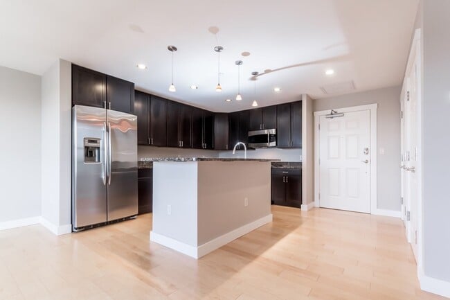 207 Fore St in Portland, ME - Building Photo - Building Photo