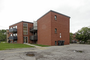 17 Wilmington Ave Apartments