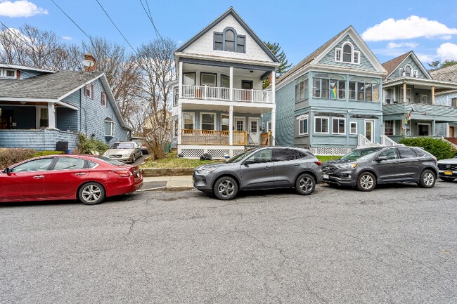 23 Magnolia Terrace in Albany, NY - Building Photo - Building Photo
