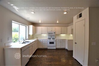 44500 Overland Ave in Lancaster, CA - Building Photo - Building Photo