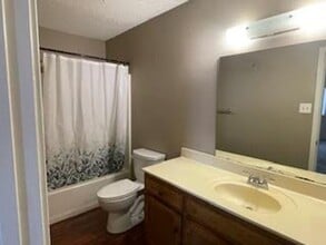 107 Briarwood Ln in Stephenville, TX - Building Photo - Building Photo